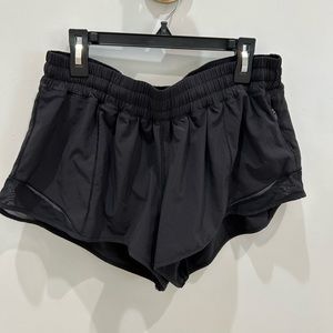 Lululemon hotty hot shorts